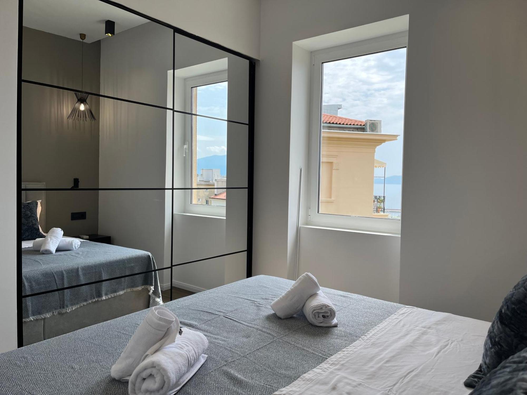 Apartamento Jadabell 1 & 2 With Sea View Rijeka Exterior foto